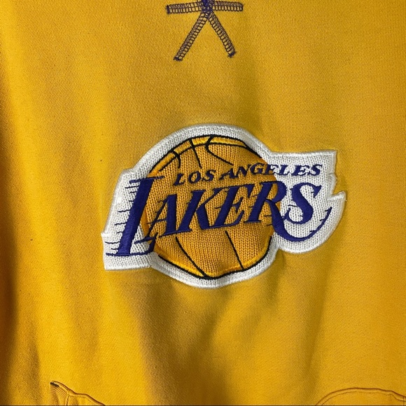 Los Angeles Lakers Exclusive Hoodie Jacket - Picture 2 of 8